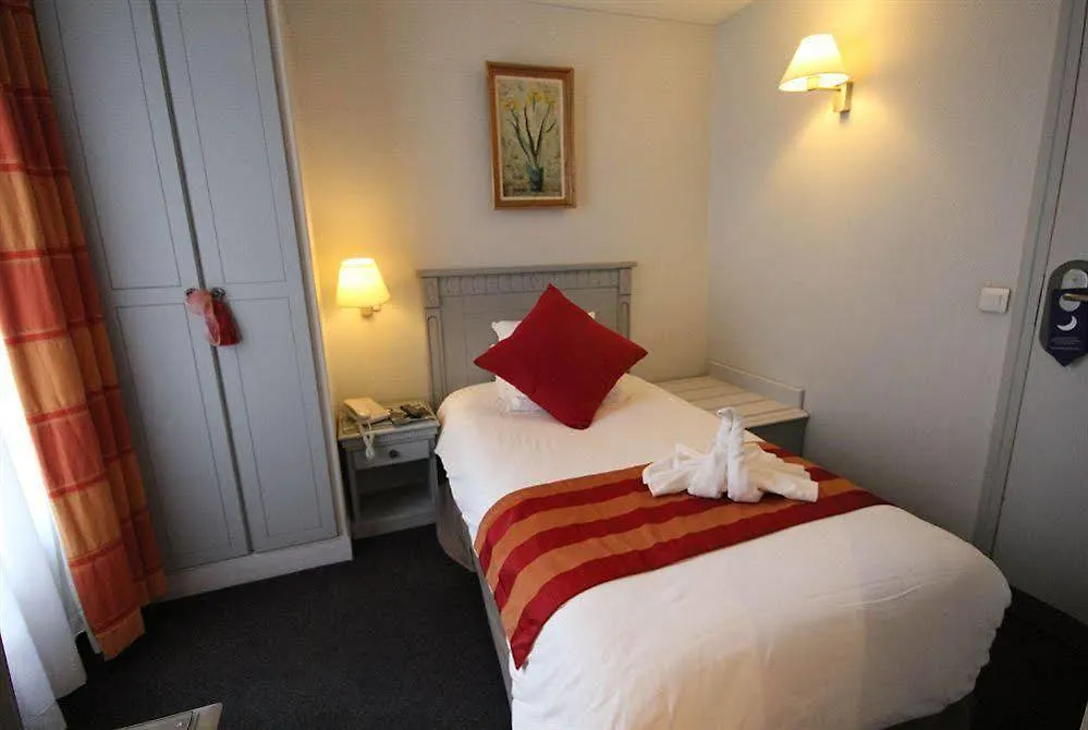 Agate Hotel 3*